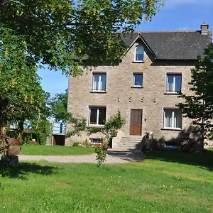 Capel Salles-Curan