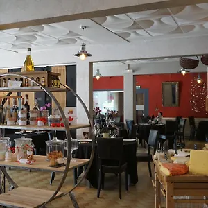 https://hotel-lander.hotels-rhonealpes.com